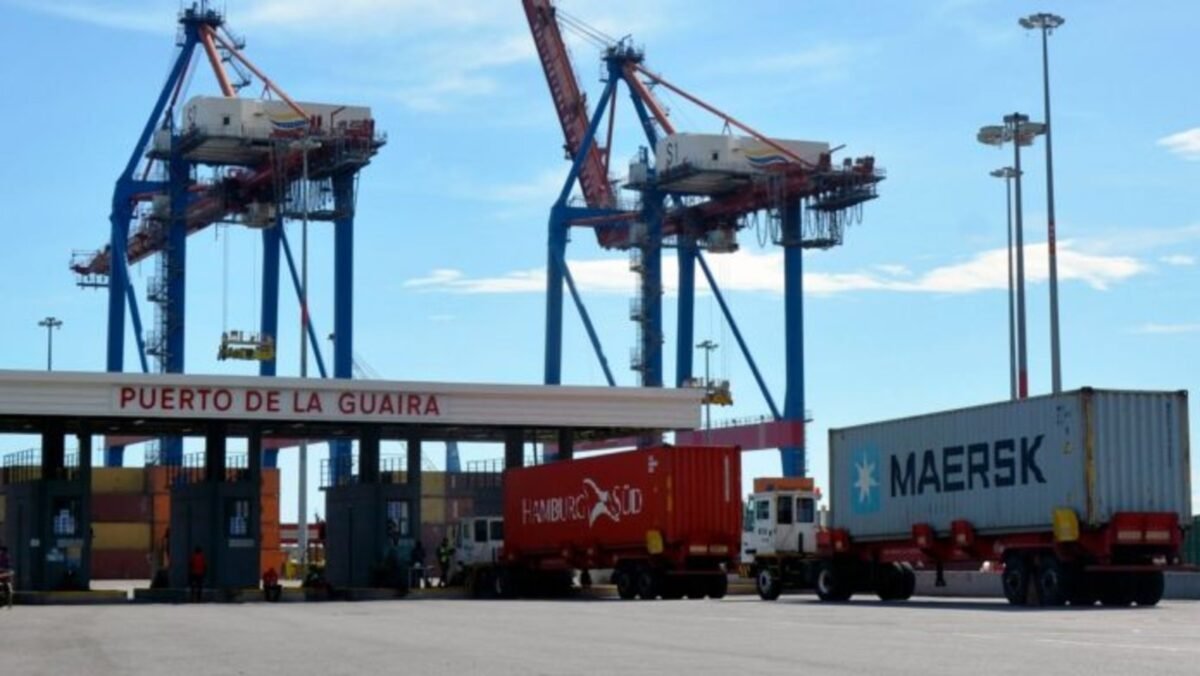 Envíos puerta a puerta en Venezuela presentan retrasos mientras las empresas se ajustan a las regulaciones vigentes